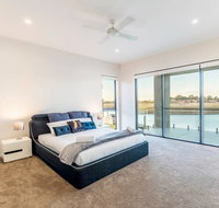 HomePlus - Luxury Living in Sanctuary Cove - Accommodation Burleigh
