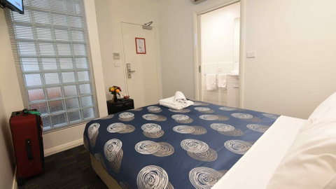 Hostel 109 Flashpackers - Accommodation Burleigh 0