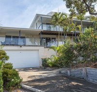 Island View - 80 Lentara St - Large Family Home Pool WIFI and Sweeping Views of Fingal - Accommodation Burleigh