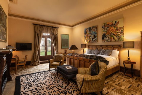 Islington Hotel - Accommodation Burleigh 3
