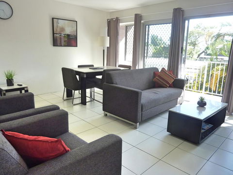 Jadran Motel & El Jays Holiday Lodge - Accommodation Burleigh 2