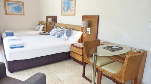 Jadran Motel & El Jays Holiday Lodge - Accommodation Burleigh 1