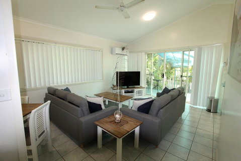 Jasmine Villa - Accommodation Burleigh 1