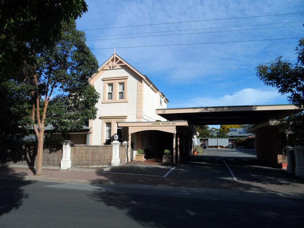Hyde Park SA Accommodation Burleigh