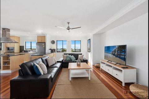 Jetty Escape - Accommodation Burleigh 0