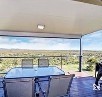 Jinalong 17 Pacific Street Family home great views. - Accommodation Burleigh