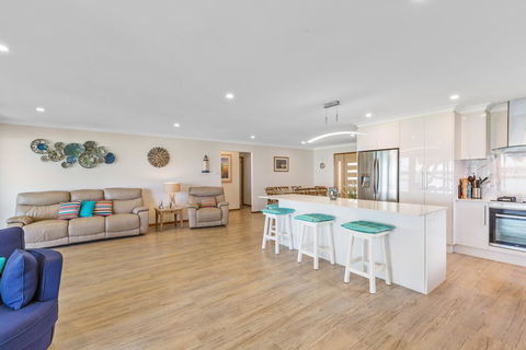 Kalimna Lakeside Living - Accommodation Burleigh 3