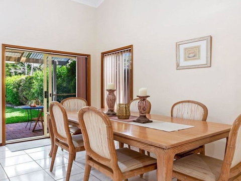 Keepsake Cottage @ Shoal Bay - Accommodation Burleigh 0