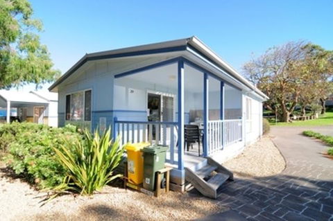 Kendalls Beach Holiday Park - Accommodation Burleigh 0