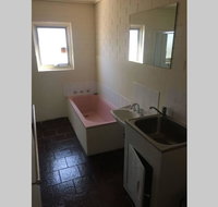 king william - Accommodation Burleigh