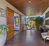 Kingscliff Balinese Beachfront Retreat - Accommodation Burleigh
