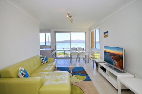 Kooringal, Unit 8/105 Soldiers Point Road - Accommodation Burleigh 1