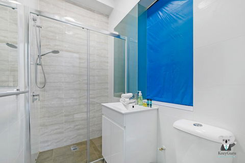 KOZYGURU Kings Cross SKY GARDEN Studio CBD - Accommodation Burleigh 0