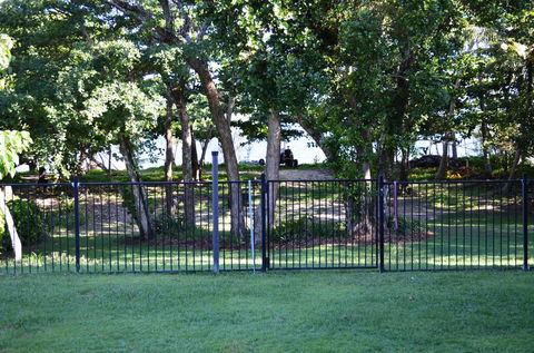 Kurrimine Beach Huts - Accommodation Burleigh 0