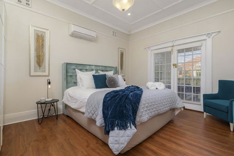 Lady Meredith In Elwood - Accommodation Burleigh 2