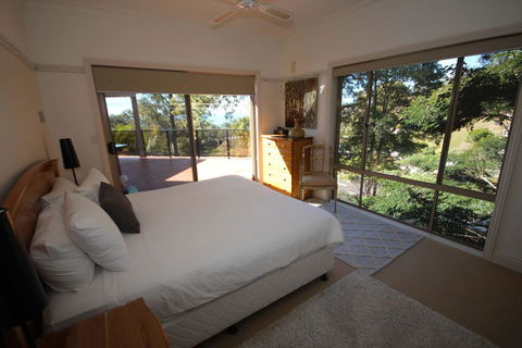 LAGOONA RETREAT - Korora - Accommodation Burleigh 3