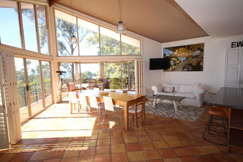 LAGOONA RETREAT - Korora - Accommodation Burleigh 1