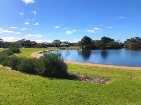 Lakeside Fun House Near The Swan Valley - Accommodation Burleigh 3