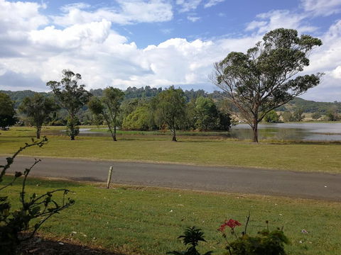 Lakeside Lodge Motel - Accommodation Burleigh 1