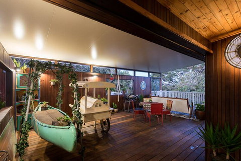Land Of Lost Treasure - Accommodation Burleigh 3