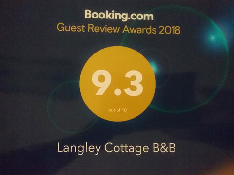 Langley Cottage B&B - Accommodation Burleigh 3