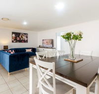 Large Executive and Family Home - Flinders View - Accommodation Burleigh