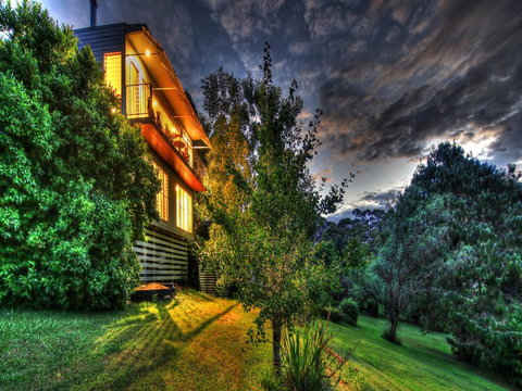 Laurels - Accommodation Burleigh 1