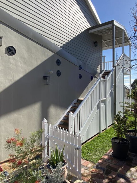 Le Cherche-Midi Bed & Breakfast - Accommodation Burleigh 3
