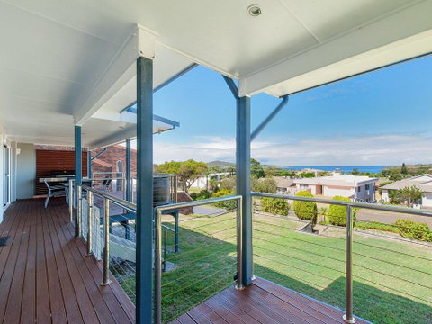 Lentara Dream @ Fingal Bay - Accommodation Burleigh 0