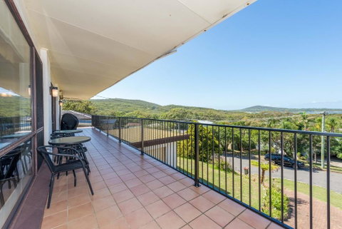 Lentara St 12 - Fingal Bay - Accommodation Burleigh 1
