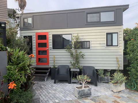 LH@LBH (Little House @ Little Blow Hole) - Accommodation Burleigh 0