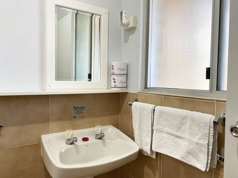 Limestone Coast Tourist Park - Accommodation Burleigh 0