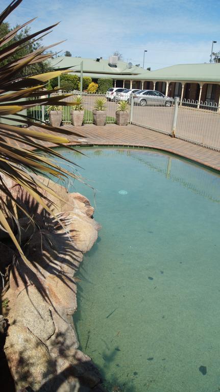 Lincoln Cottage Motor Inn - Accommodation Burleigh 2