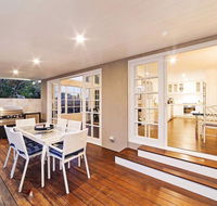 Luxurious Hampton Style 3 Bedroom House - Accommodation Burleigh