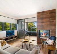 Luxury Hinterland Retreat - Family Suite with Hinterland and Ocean Views - Accommodation Burleigh