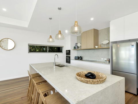Luxury On Currumbin Beach - Accommodation Burleigh 2