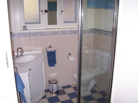 MacDonnell House Naracoorte - Accommodation Burleigh 0