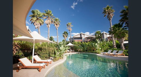 Magenta Shores 3 Bedroom Villa - Accommodation Burleigh 2