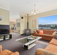 Manfield City Waterfront View Cottage - Accommodation Burleigh