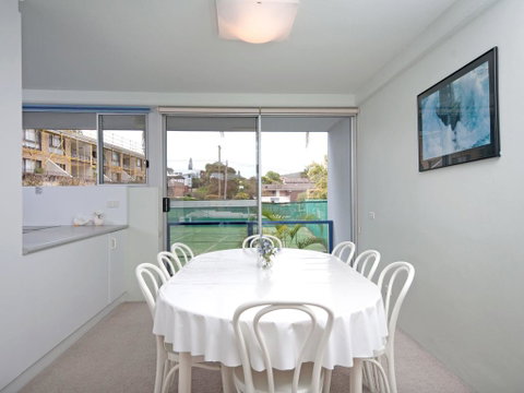 Marine Drive, Cirrus, Unit 6, 44 - Accommodation Burleigh 2