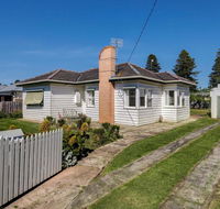 Mary Grant - Accommodation Burleigh