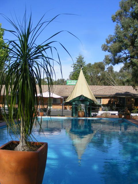 Matthew Flinders Motor Inn - Accommodation Burleigh 3