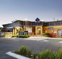 Meadow Inn Hotel-Motel - Accommodation Burleigh
