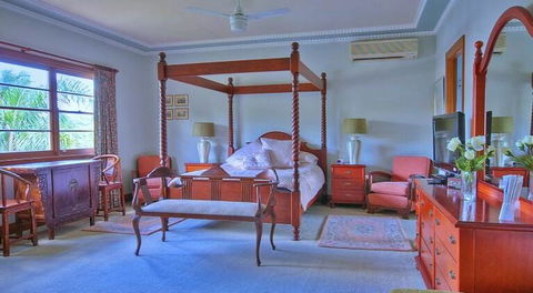 Melville House Bed And Breakfast - Accommodation Burleigh 1