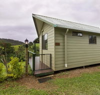 Mena Creek Flower House - Accommodation Burleigh