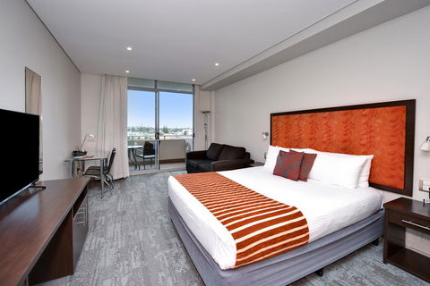 Mercure Centro Port Macquarie - Accommodation Burleigh 3