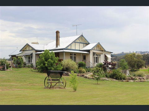 Merton Manor - Accommodation Burleigh 0