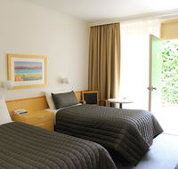 Mid City Motor Inn Queanbeyan - Accommodation Burleigh