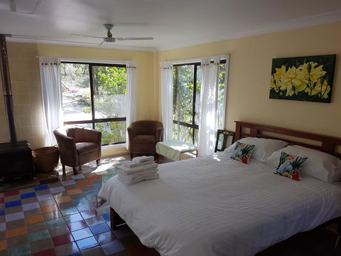 Mimirosa Bush Cabin - Accommodation Burleigh 2