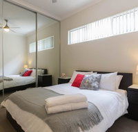 Modern Neat Convenient Apartment Close to Airport - Accommodation Burleigh